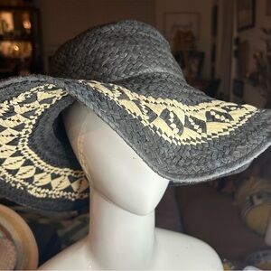 Stylish Gray and Cream Women's Sun Hat